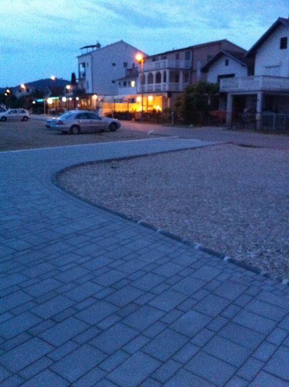 Nada Apartment Bilice Exteriör bild